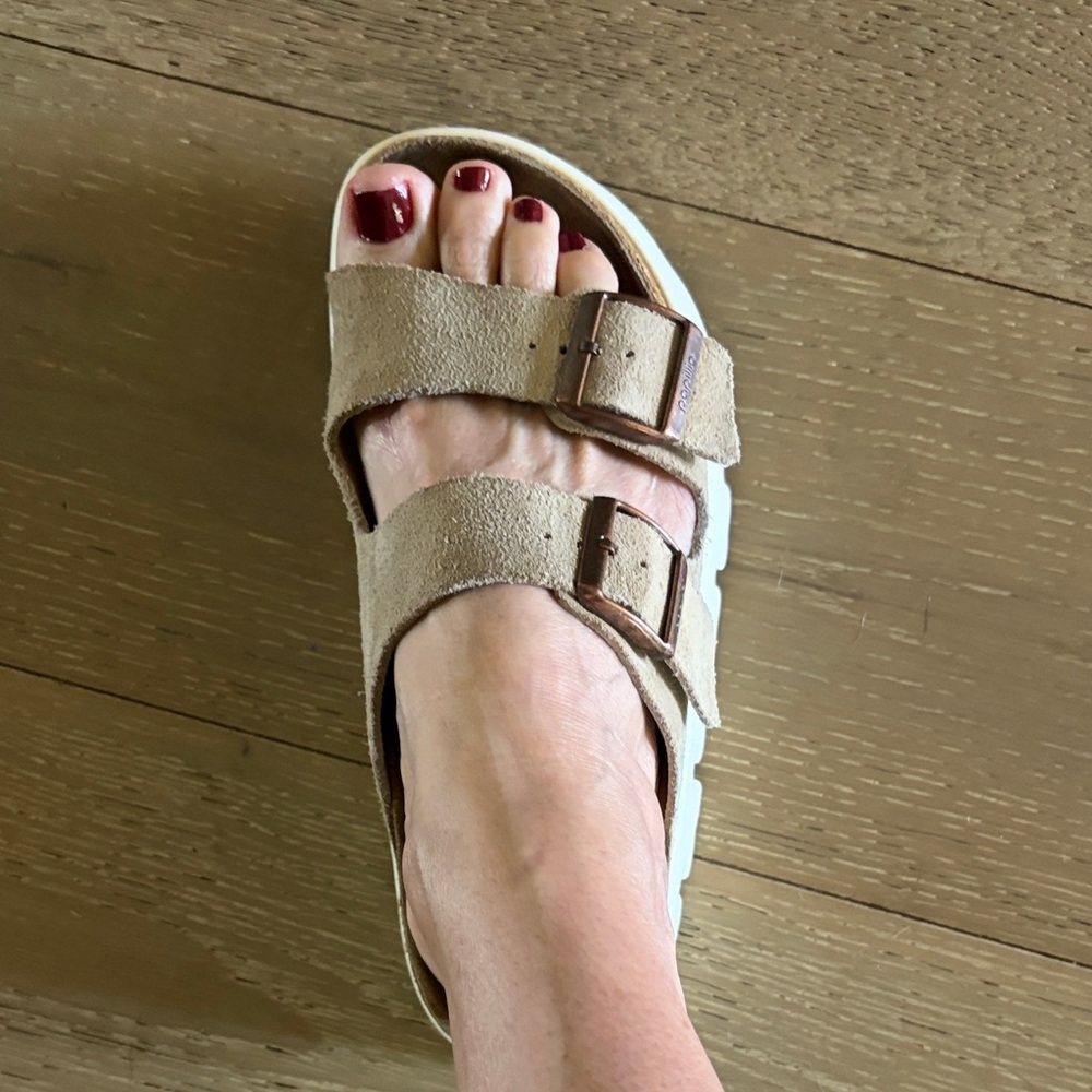 Papillio by Birkenstock Women's Double-Buckle Suede Platform Mules Tan/White - Picture 7 of 9